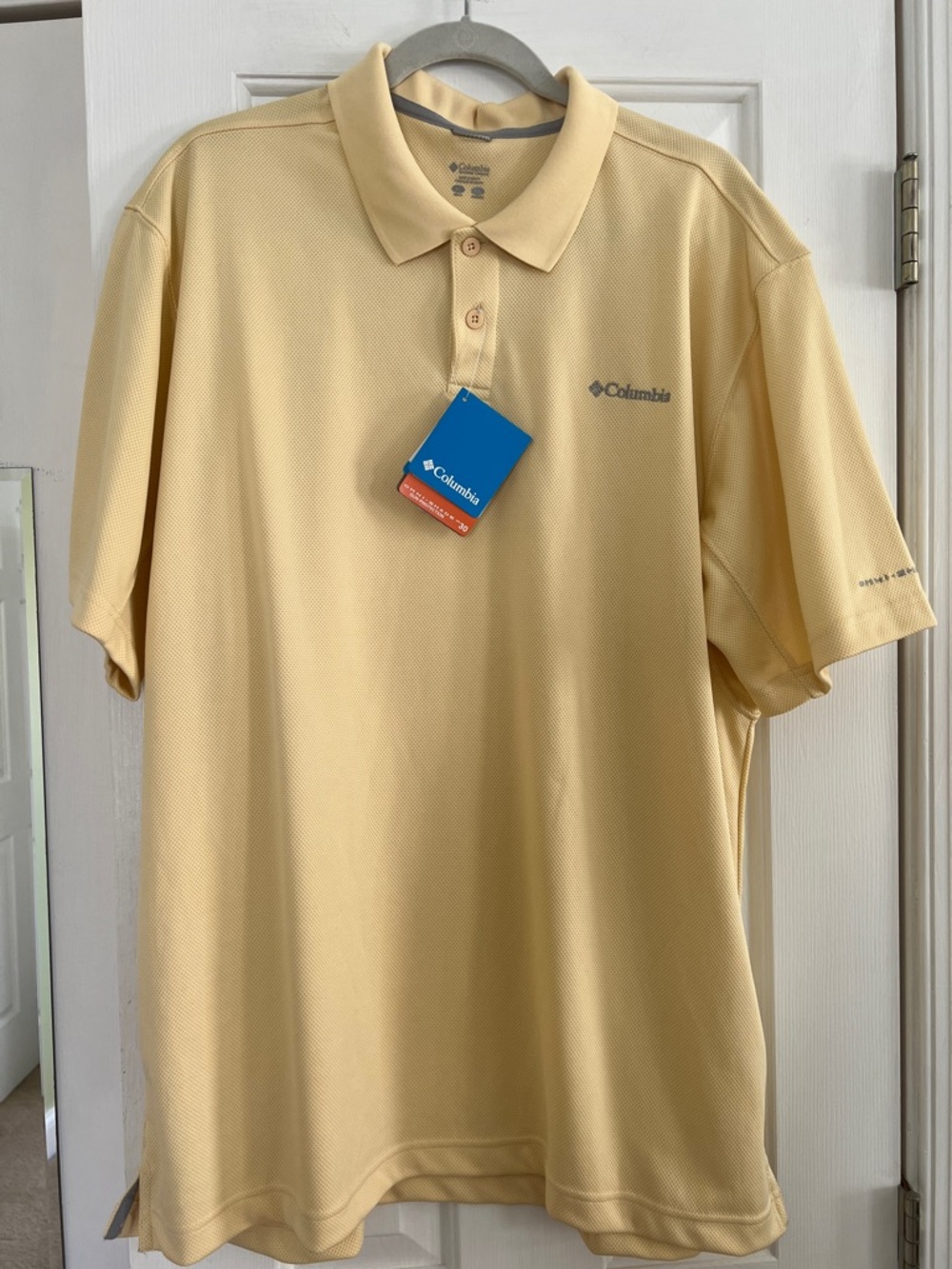 Columbia Men’s Short-Sleeve Polo - Light Yellow.Sz-XL.NWT.Omni-Shade UPF-30.
